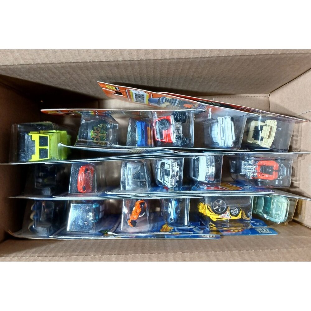 16 Hot Wheels & Matchbox Die-Cast Cars Vehicles Sealed In Packaging #WS-A - Picture 9 of 10